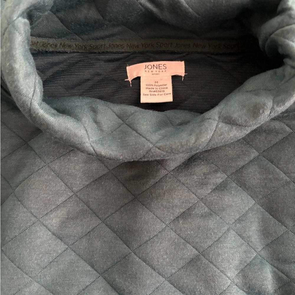 Jones New York Top - Picture 2 of 5